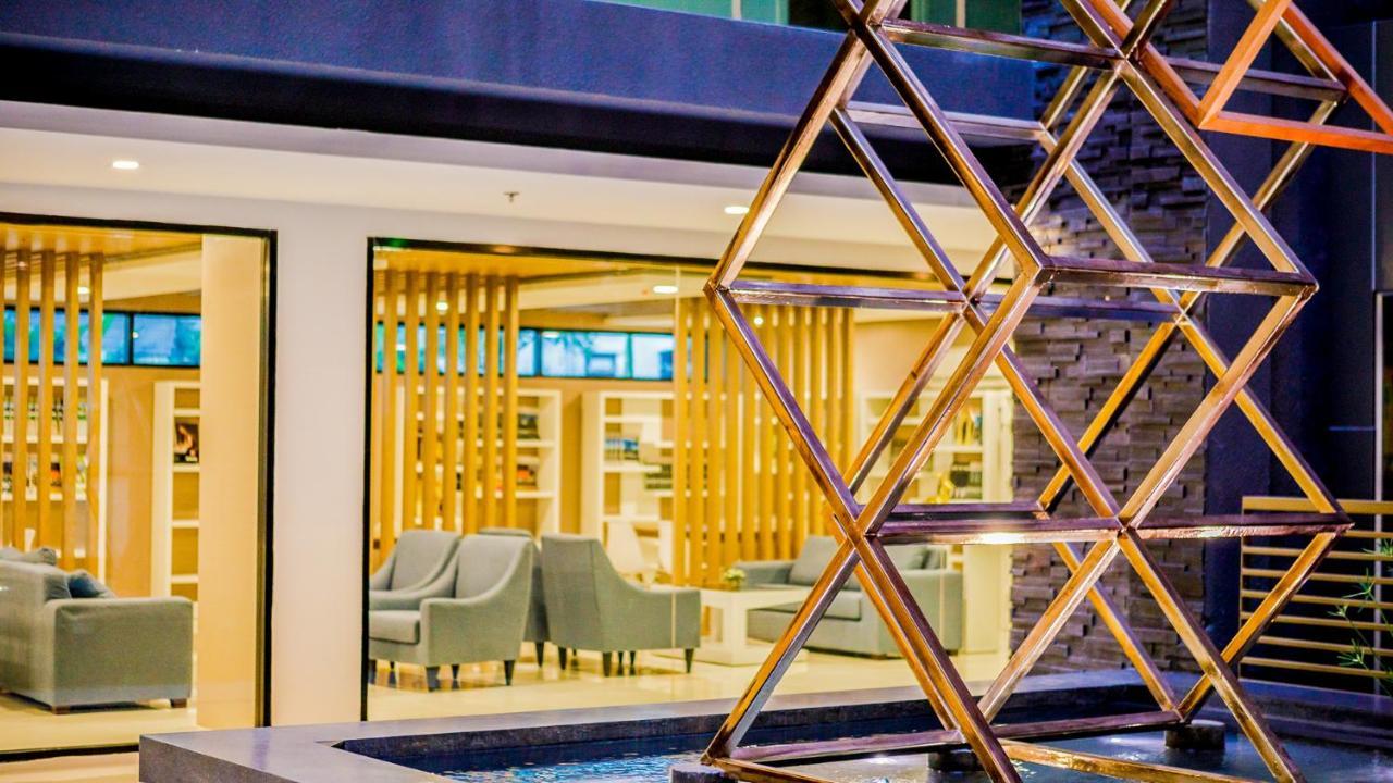 The Star Hill Condo Luxury Suites Chiang Mai Eksteriør billede